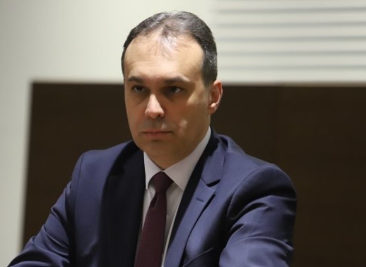 Военният министър Заков определи като спекулации твърденията, че изнасяме оръжие за Украйна